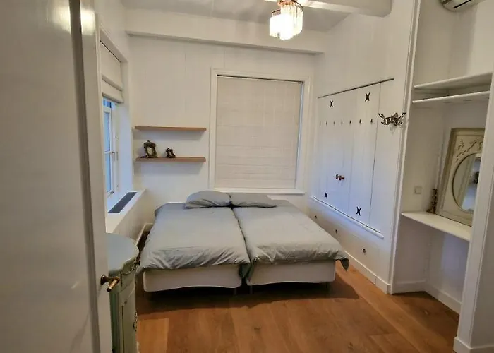 Amsterdam Mansion - Twiske Bed and Breakfast