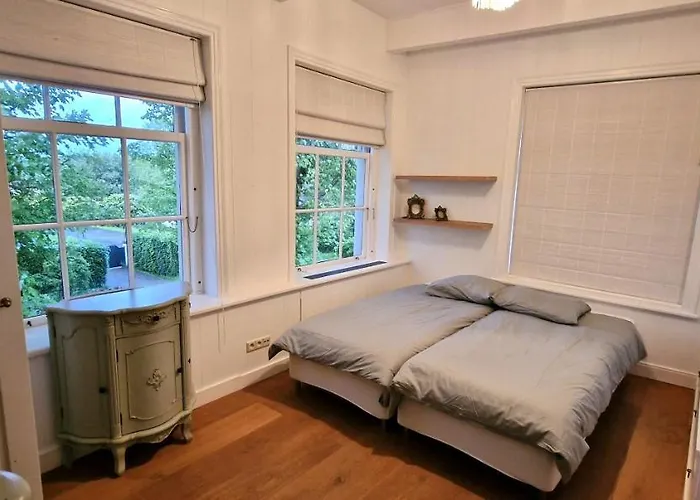 Amsterdam Mansion - Twiske Bed and Breakfast Oostzaan